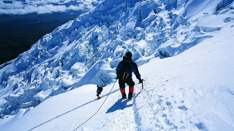 为什么登山的人都戴墨镜？的头图